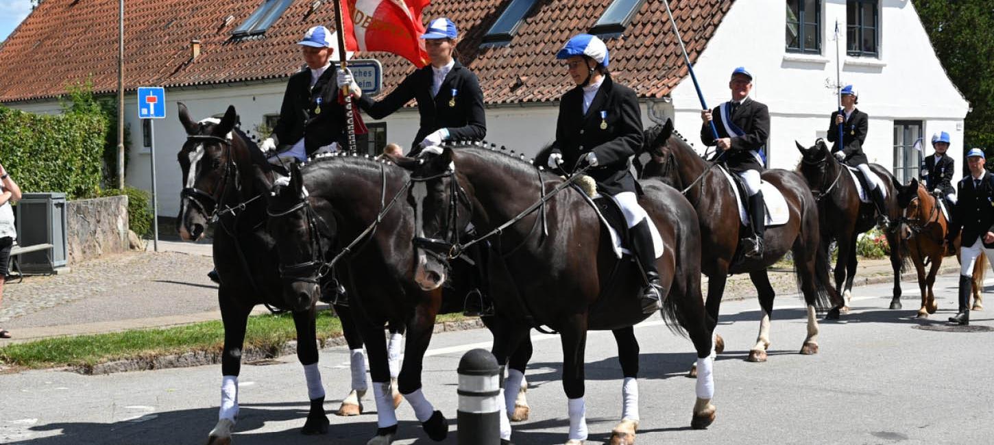 Umzug im Zusammenhang mit dem Ringreiterfest in Aabenraa