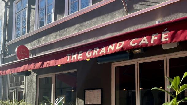 Front at The Grand Cafe i Sønderborg