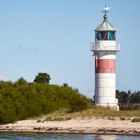 Leuchtturm am Strand auf Årø